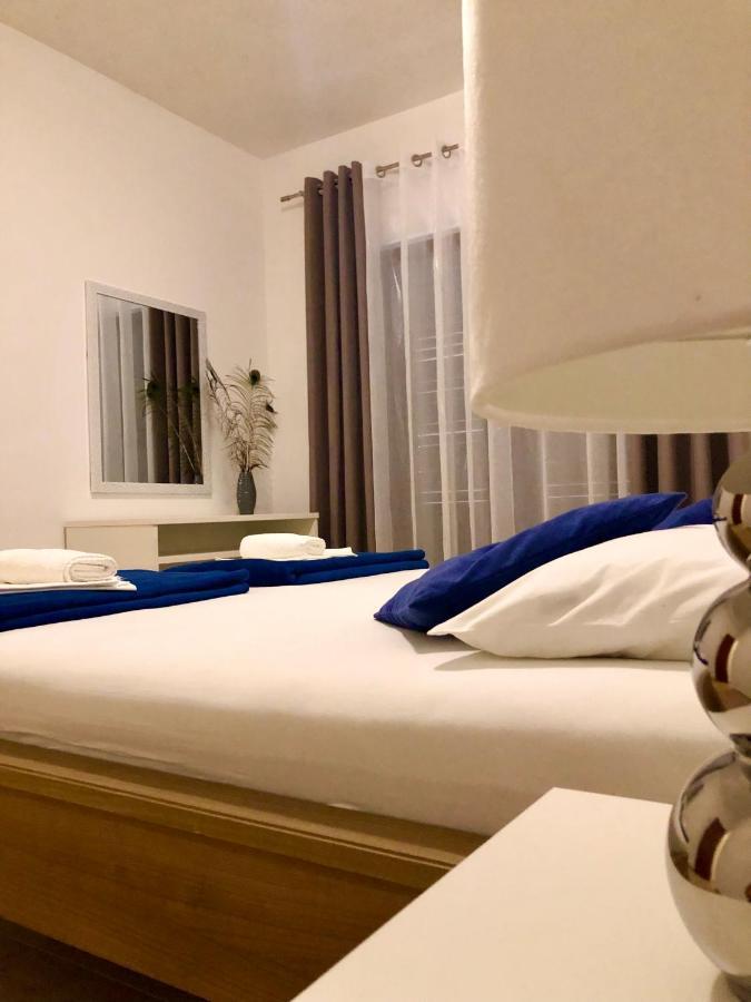 מילנה Hotel B&B Chamberlain מראה חיצוני תמונה