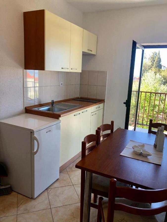 מילנה Hotel B&B Chamberlain מראה חיצוני תמונה