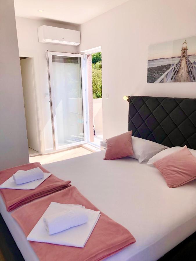 מילנה Hotel B&B Chamberlain מראה חיצוני תמונה