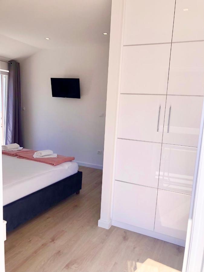 מילנה Hotel B&B Chamberlain מראה חיצוני תמונה