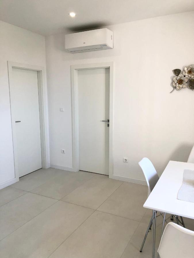 מילנה Hotel B&B Chamberlain מראה חיצוני תמונה