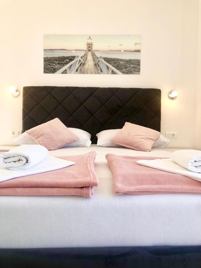 מילנה Hotel B&B Chamberlain מראה חיצוני תמונה