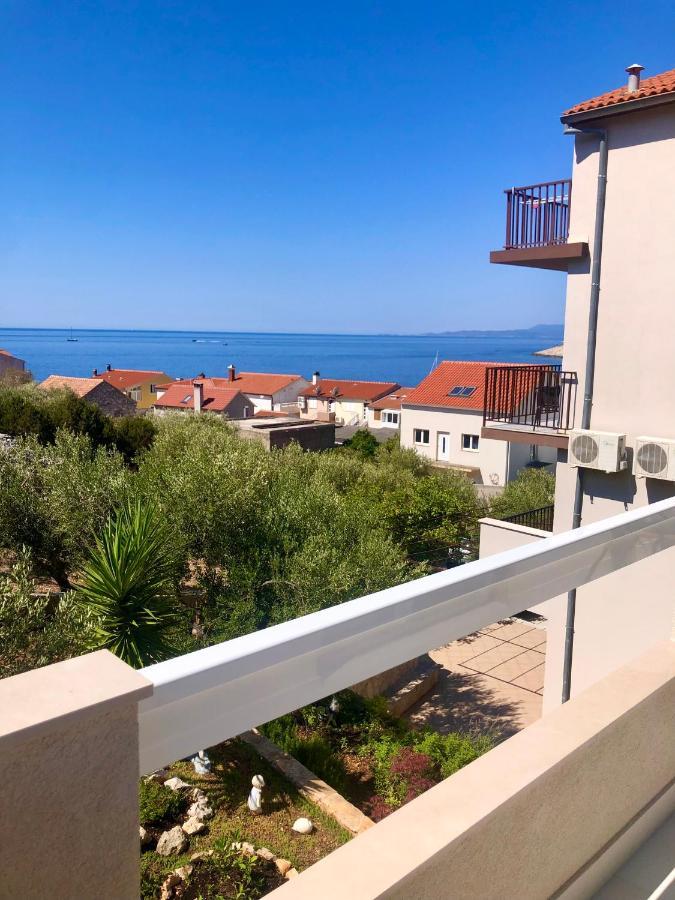 מילנה Hotel B&B Chamberlain מראה חיצוני תמונה