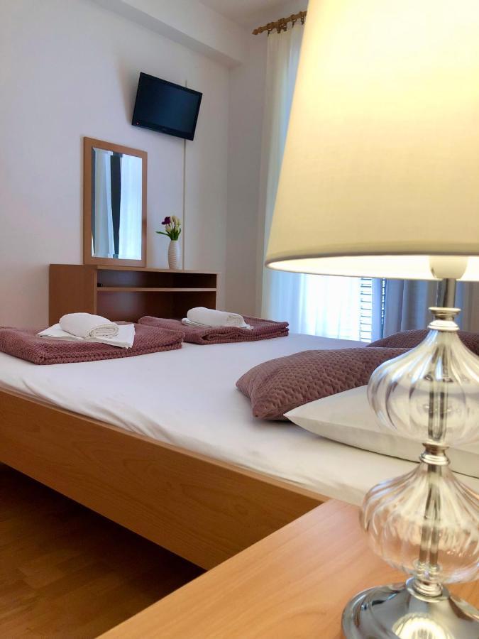 מילנה Hotel B&B Chamberlain מראה חיצוני תמונה