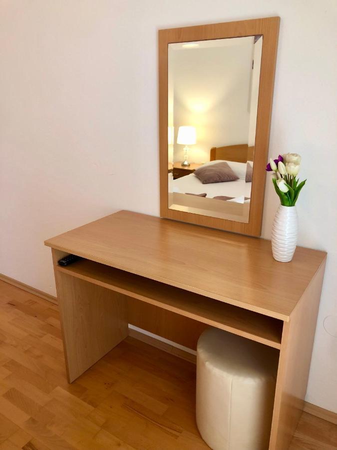 מילנה Hotel B&B Chamberlain מראה חיצוני תמונה